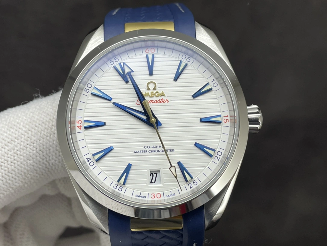 WeatherProof CBD Factory Omega Seamaster Aqua Terra 150M 41mm Silvery-White Teak Dial with Blued Markers, Red Accents, and 18K Yellow Gold Plated Seconds Hand Blue Rubber Strap(220.12.41.21.02.004) 1:1 Super Clone – Dandong 8900 Movement 269